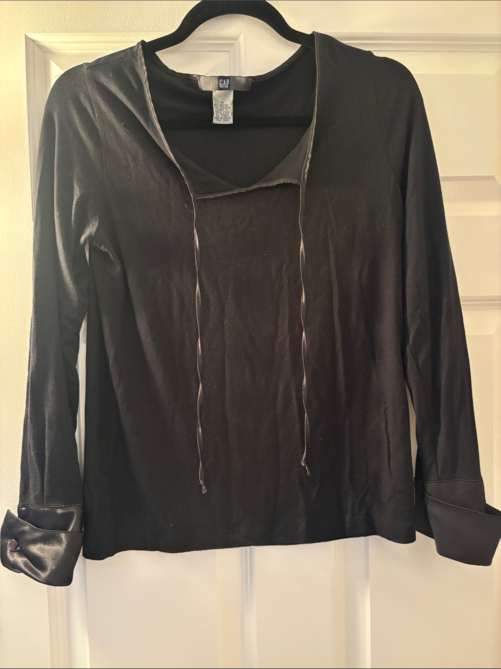 GAP Vintage Black Long-Sleeve Top w/ Drawstrings hanging